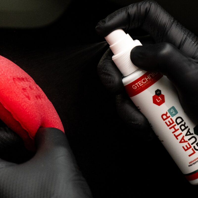 L1v2 AB lifestyle image