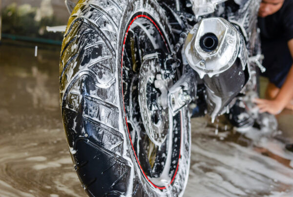 Bubble foam cleaning motorcycle wash